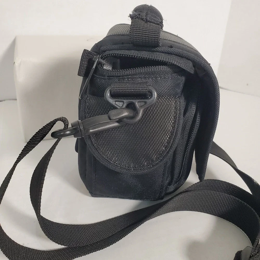 HEAVY DUTY PADDED LOWEPRO EDIT-100 CAMERA BAG -‎ BLACK - With Shoulder Strap LN